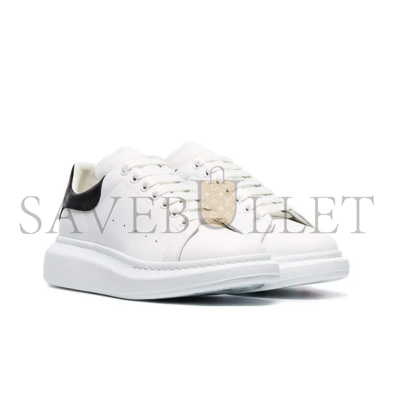 Ale*d*r m*q*en oversized sneaker 553680whgp59061